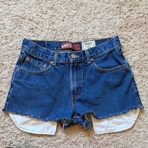 10. | VINTAGE | Levi's | 550 | Dark Blue Denim Cutoff Shorts
